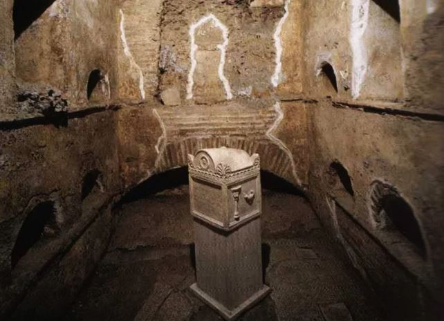 Подземное кладбище в Ватикане