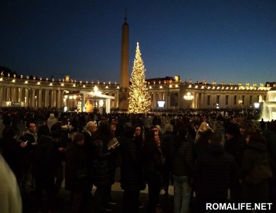 Рождество в Ватикане на площади Петра