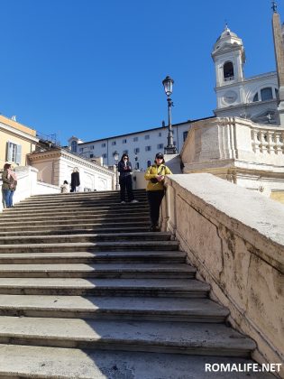 Испанская лестница Рим